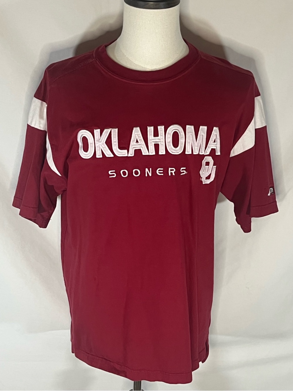 Pro Player Oklahoma Sooners  NCAA  Crimson Embroidered Vintage T-Shirt Large